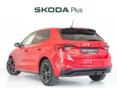 Usado Skoda Fabia Monte Carlo 110 CV (80 kW) 2022 Rojo Utilitario