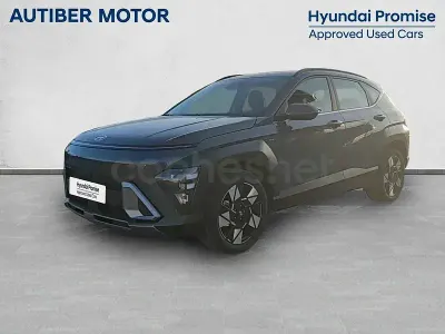Usado Hyundai Kona 115 CV (84 kW) 2025 Gris / plata SUV