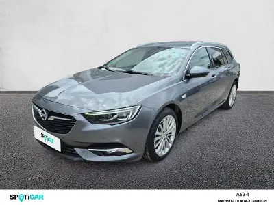 Usado Opel Insignia Innovation 136 CV (100 kW) 2020 Gris / plata Familiar