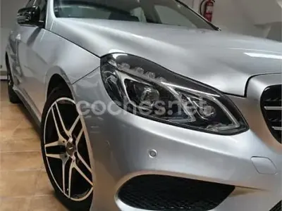 Usado Mercedes E300 Avantgarde 231 CV (169 kW) 2014 Gris / plata Berlina