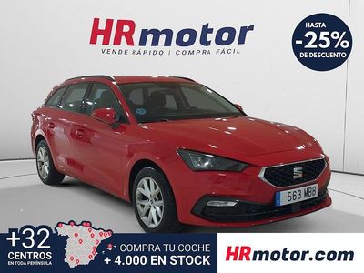 Usado Seat Leon Reference 116 CV (85 kW) 2022 Rojo Familiar