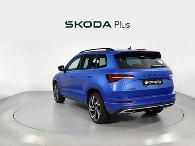 Usado Skoda Karoq SportLine 150 CV (110 kW) 2025 Azul SUV