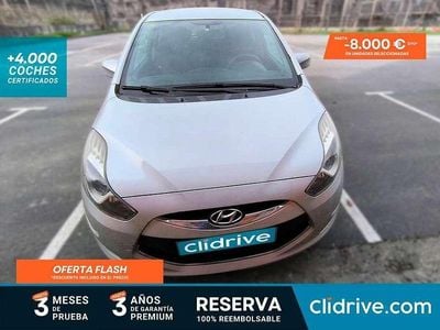 Usado Hyundai ix20 GLS 90 CV (66 kW) 2011 Gris Utilitario