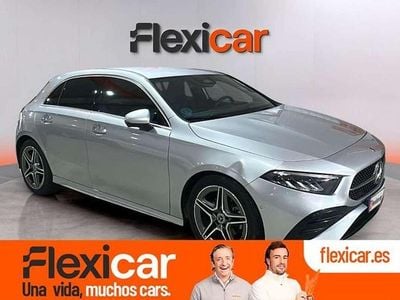 Usado Mercedes A180 109 CV (80 kW) 2023 Gris Utilitario