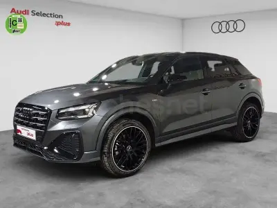 Usado Audi Q2 Black Edition 150 CV (110 kW) 2025 Gris / plata SUV