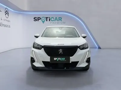 Usado Peugeot 2008 Active 110 CV (80 kW) 2022 Blanco SUV