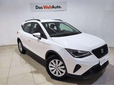 Usado Seat Arona Style Plus 110 CV (80 kW) 2022 Blanco SUV
