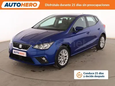 Usado Seat Ibiza Style Plus 115 CV (84 kW) 2019 Azul Utilitario