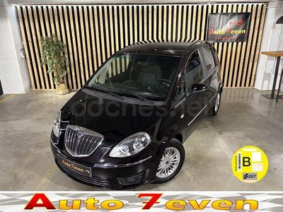 Usado Lancia Musa Gold 95 CV (69 kW) 2013 Negro Monovolumen