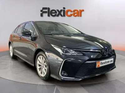 Usado Toyota Corolla Active 125 CV (91 kW) 2023 Negro Berlina