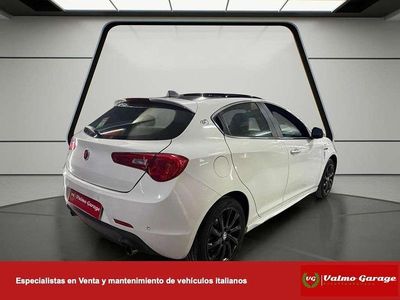 Usado Alfa Romeo Giulietta Distinctive 140 CV (102 kW) 2011 Blanco Utilitario