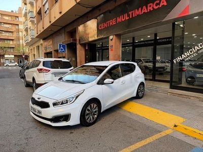 Usado Kia Ceed GT 136 CV (100 kW) 2016 Blanco Berlina