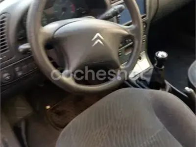 Usado Citroën Xsara 71 CV (52 kW) 2003 Gris / plata Berlina