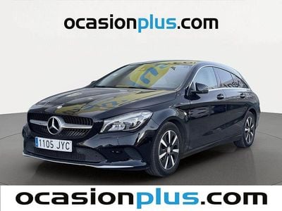 Usado Mercedes CLA180 Shooting Brake 122 CV (89 kW) 2016 Negro Familiar
