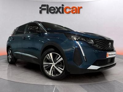 Usado Peugeot 5008 Allure 131 CV (96 kW) 2023 Azul SUV