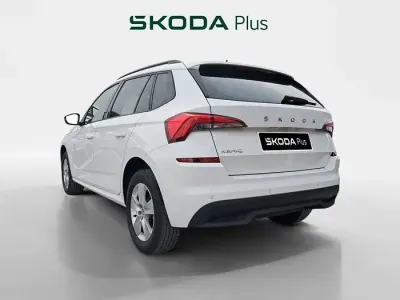 Usado Skoda Kamiq Active 110 CV (80 kW) 2022 Blanco SUV