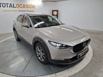 Usado Mazda CX-30 Exclusive-Line 186 CV (136 kW) 2025 Gris / plata SUV