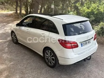 Usado Mercedes B180 109 CV (80 kW) 2012 Blanco Utilitario