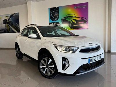 Usado Kia Stonic 120 HP (88 kW) 2021 Branco SUV