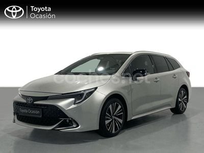 Gris / plata Usado 2025 Toyota Corolla Edition Berlina | 29.990 € (Caro)