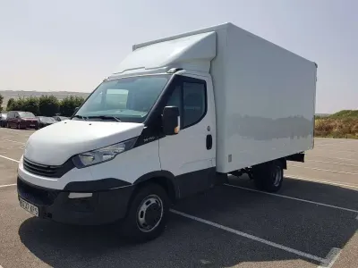 Usado Iveco Daily 136 CV (100 kW) 2018 Van