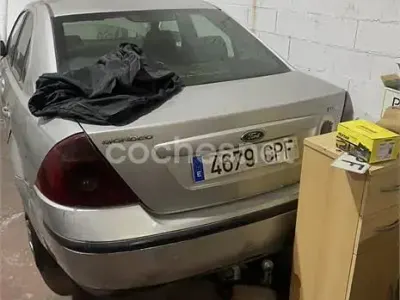 Gebraucht Ford Mondeo Ambiente 115 PS (84 kW) 2006 Grau Limousine