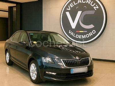 Negro Usado 2013 Skoda Octavia Ambition Berlina | 11.900 € (Un poco caro)