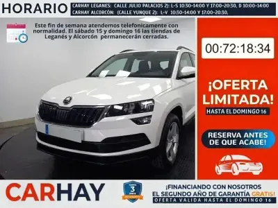 Usado Skoda Karoq Ambition 150 CV (110 kW) 2021 Blanco SUV