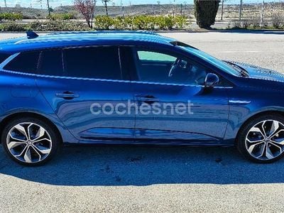 Usado Renault Mégane GrandTour Zen 140 CV (102 kW) 2018 Azul Familiar