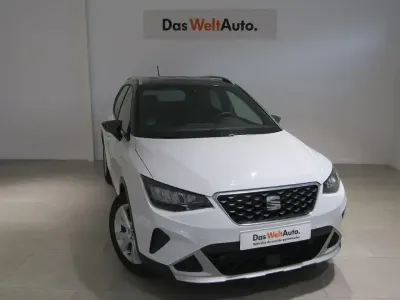 Używany Seat Arona Xperience 116 KM (85 kW) 2025 Biały SUV