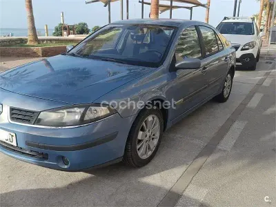 Usado Renault Laguna III Authentique 110 CV (80 kW) 2007 Azul Berlina