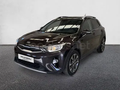 Usado Kia Stonic 120 CV (88 kW) 2017 Blanco SUV