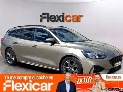 Usado Ford Focus ST-Line 125 CV (91 kW) 2019 Beige Berlina