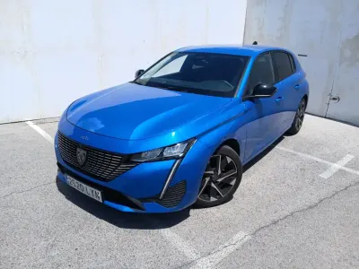 Usado Peugeot 308 Active 131 CV (96 kW) 2022 Azul