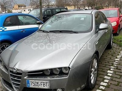 Gris / plata Usado 2006 Alfa Romeo 159 Distinctive Berlina | 3500 € (Buen precio)