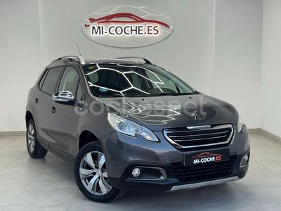 Usado Peugeot 2008 Allure 100 CV (73 kW) 2016 Gris / plata SUV