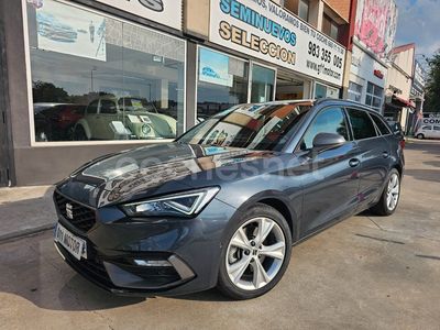 Usado Seat Leon FR 150 CV (110 kW) 2021 Gris / plata Familiar