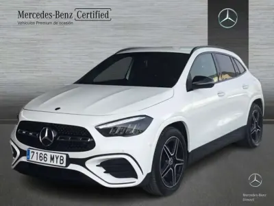 Usado Mercedes GLA200 AMG line 150 CV (110 kW) 2025 Blanco SUV