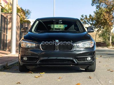 Usado BMW 118 Sport Line 150 CV (110 kW) 2015 Negro Utilitario