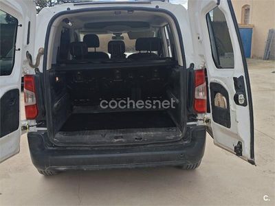 Usado Citroën Berlingo Feel 100 CV (73 kW) 2020 Blanco Monovolumen