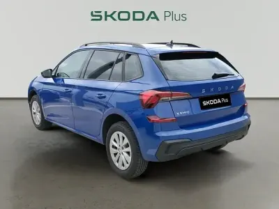 Usado Skoda Kamiq Essence 115 CV (84 kW) 2024 Azul SUV