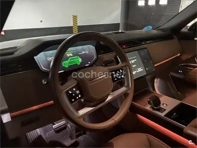 Usado Land Rover Range Rover 530 CV (389 kW) 2025 Negro SUV