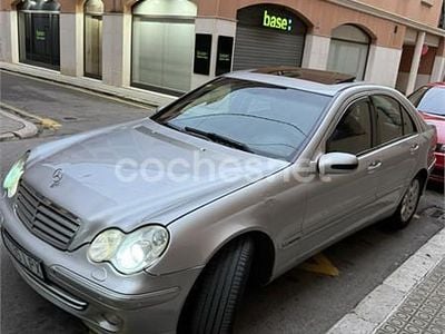 Usado Mercedes C270 Classic 170 CV (125 kW) 2004 Gris / plata Berlina