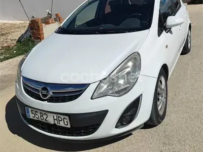 Usado Opel Corsa Selective 95 CV (69 kW) 2013 Blanco Utilitario