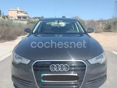 Usado Audi A6 177 CV (130 kW) 2014 Gris / plata Berlina