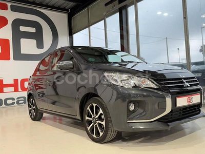 Gris / plata Usado 2023 Mitsubishi Space Star Berlina | 10.900 € (Precio justo)