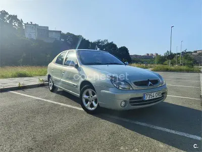 Usado Citroën Xsara 110 CV (80 kW) 2004 Gris / plata Berlina