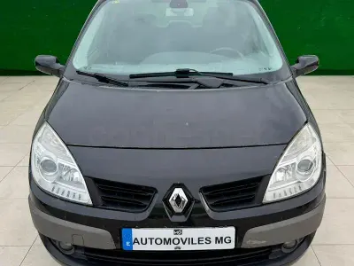 Usado Renault Scénic Dynamique 105 CV (77 kW) 2007 Negro Monovolumen