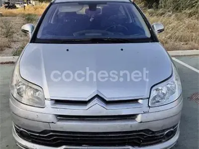 Usado Citroën C4 VTR Sport 92 CV (67 kW) 2005 Gris / plata Berlina