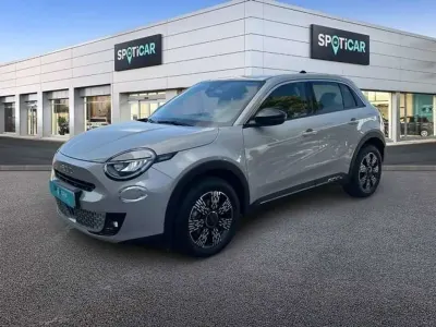 Usado Fiat 600 101 CV (74 kW) 2025 Marrón SUV